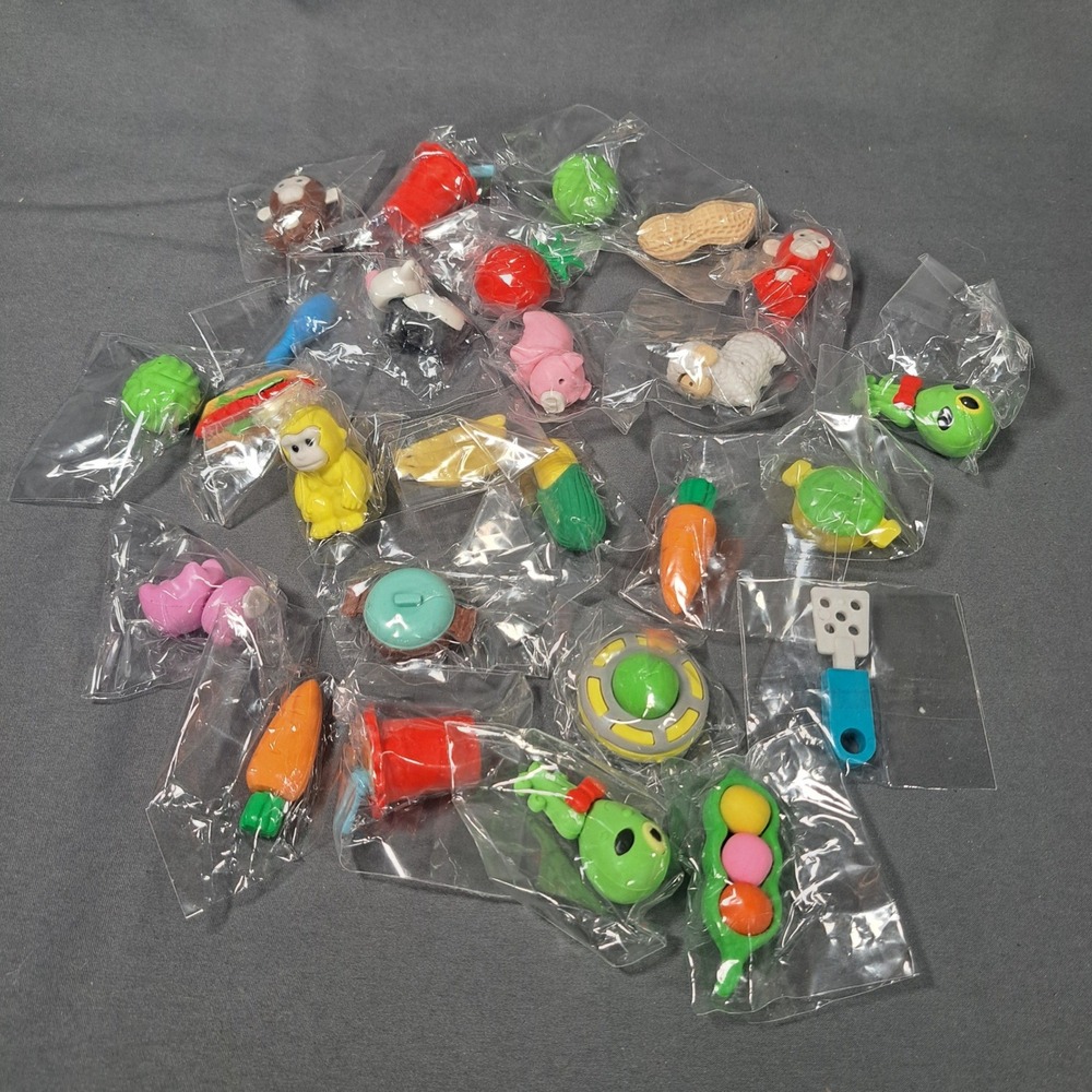 3D‎ Puzzle Erasers Food Animals Aliens Wrapped Lot of 26 Novelty Prize Holiday